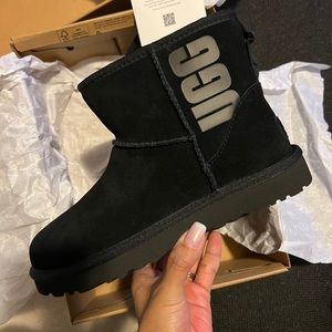 Classic Black Mini Ugg with logo